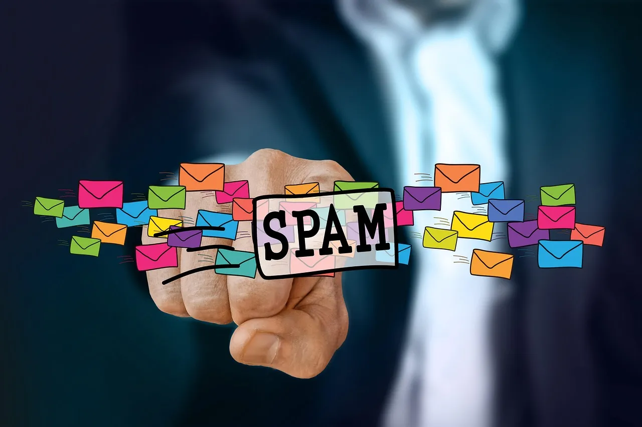 Phishing pod urząd skarbowy: jak firma traci dane przez jeden klik